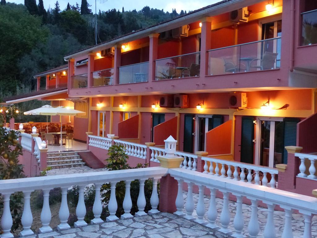 Hotel Penelope Букари Экстерьер фото